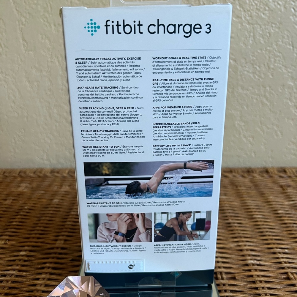 New in box Fitbit charge 3 black - Picture 6 of 9